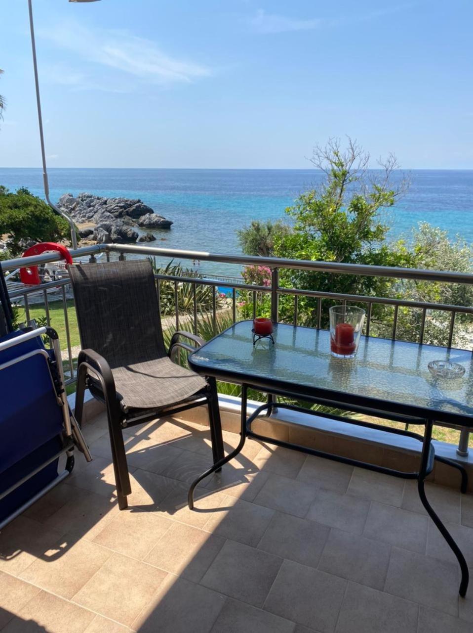 Kyana Big Blue Apartments Agia Paraskevi  Exterior photo