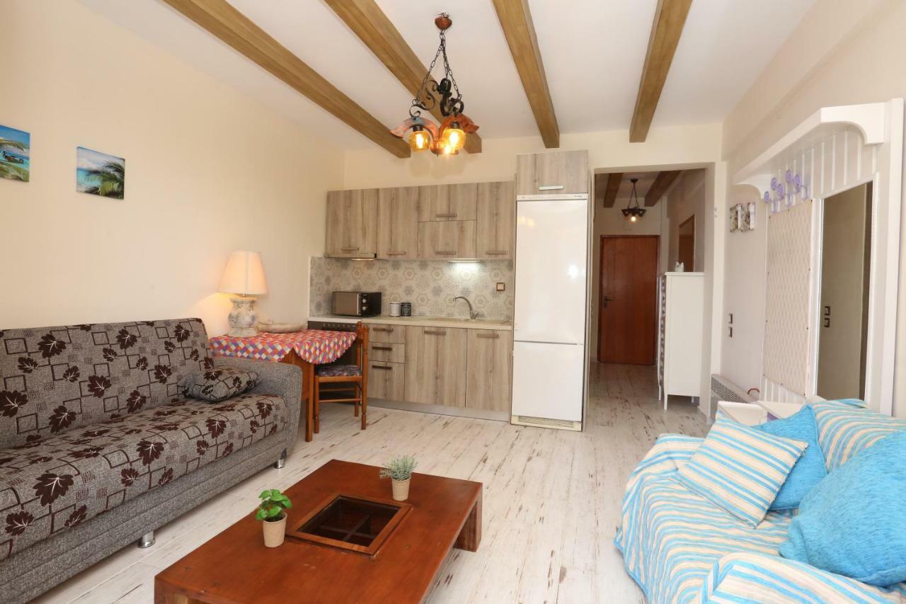 Kyana Big Blue Apartments Agia Paraskevi  Exterior photo